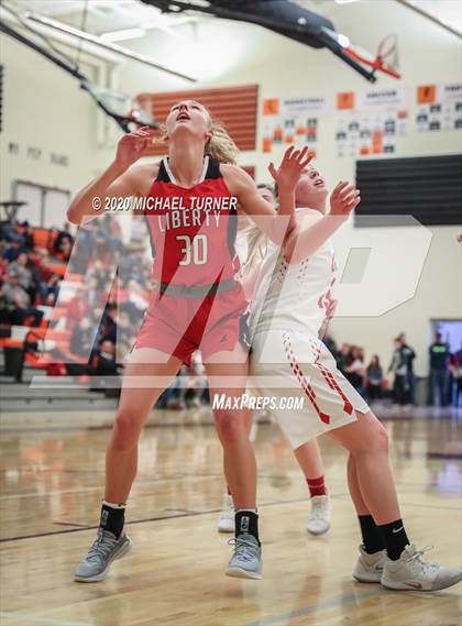 Thumbnail 1 in Liberty vs. Davenport photogallery.