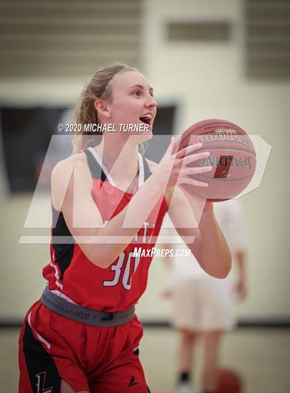 Thumbnail 3 in Liberty vs. Davenport photogallery.