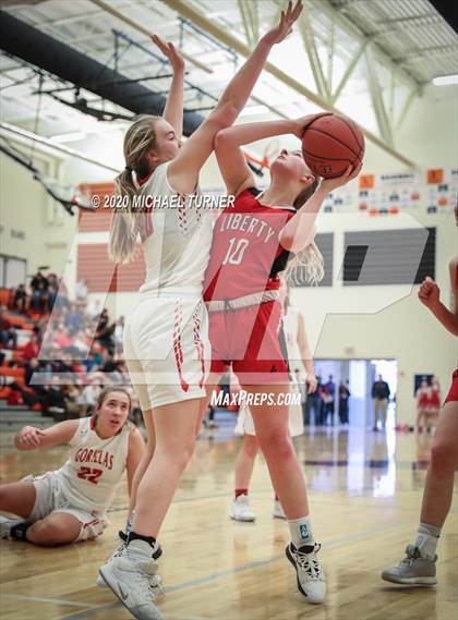 Thumbnail 2 in Liberty vs. Davenport photogallery.