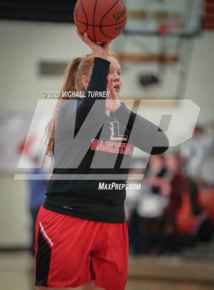 Thumbnail 2 in Liberty vs. Davenport photogallery.