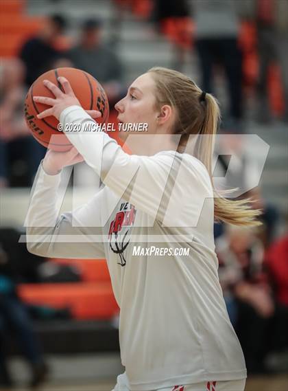 Thumbnail 3 in Liberty vs. Davenport photogallery.
