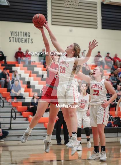 Thumbnail 2 in Liberty vs. Davenport photogallery.