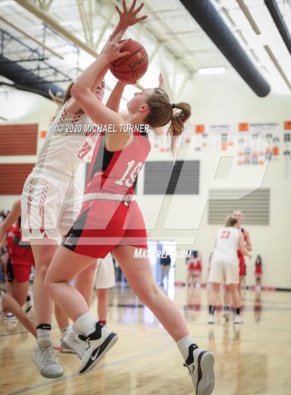 Thumbnail 3 in Liberty vs. Davenport photogallery.