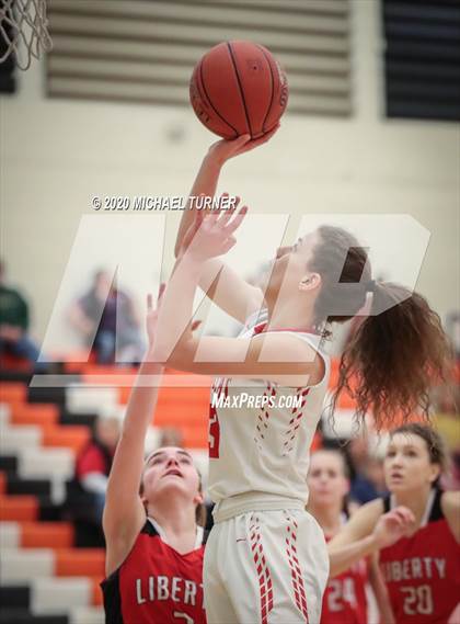 Thumbnail 3 in Liberty vs. Davenport photogallery.