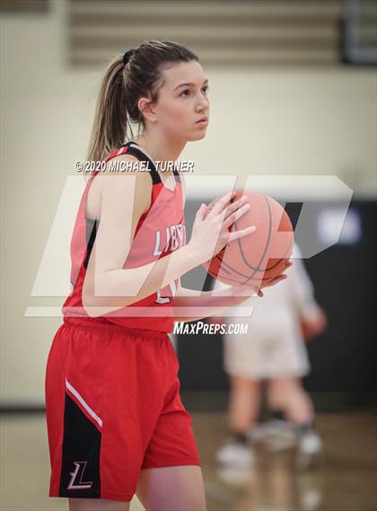 Thumbnail 1 in Liberty vs. Davenport photogallery.
