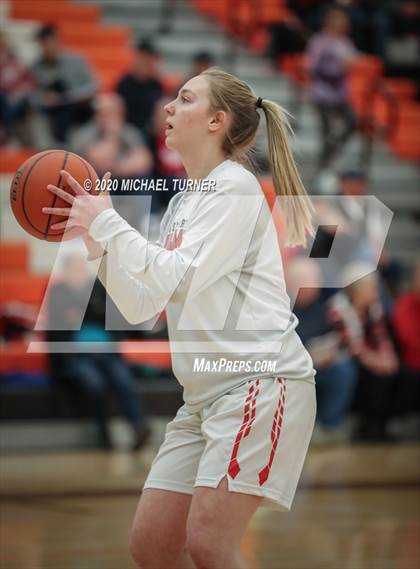 Thumbnail 1 in Liberty vs. Davenport photogallery.