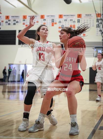 Thumbnail 2 in Liberty vs. Davenport photogallery.