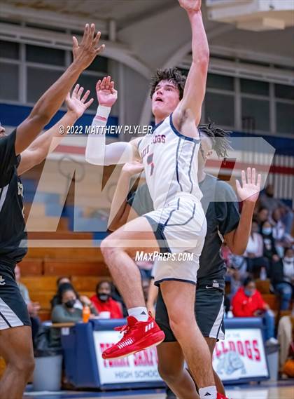 Thumbnail 2 in Harnett Central @ Terry Sanford photogallery.