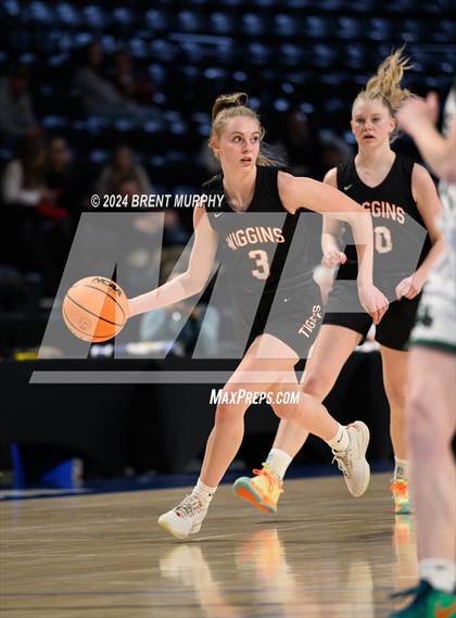 Thumbnail 2 in Rangely vs. Wiggins (CHSAA 2A Great 8) photogallery.