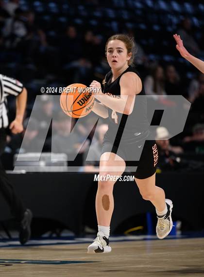 Thumbnail 2 in Rangely vs. Wiggins (CHSAA 2A Great 8) photogallery.