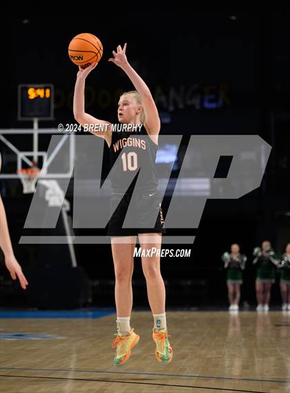 Thumbnail 1 in Rangely vs. Wiggins (CHSAA 2A Great 8) photogallery.