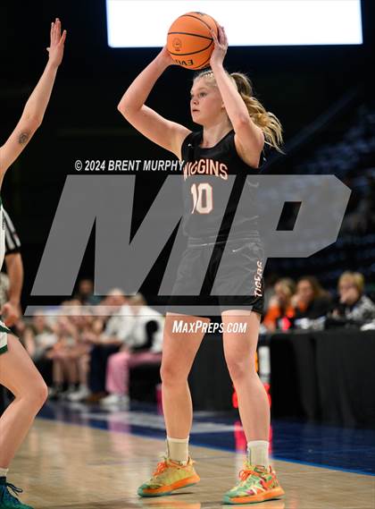 Thumbnail 2 in Rangely vs. Wiggins (CHSAA 2A Great 8) photogallery.