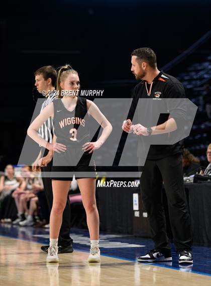 Thumbnail 1 in Rangely vs. Wiggins (CHSAA 2A Great 8) photogallery.