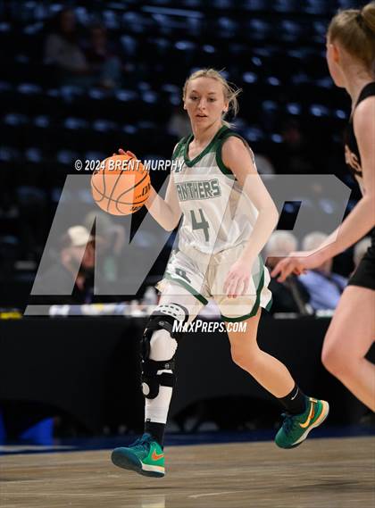 Thumbnail 1 in Rangely vs. Wiggins (CHSAA 2A Great 8) photogallery.