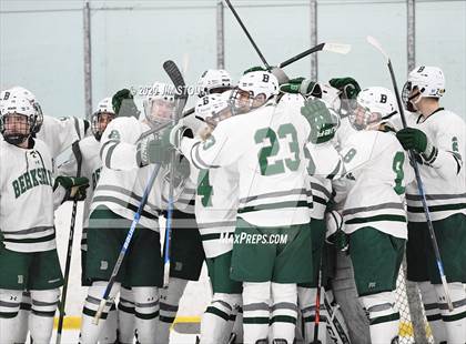 Thumbnail 1 in Berkshire @ Gunnery photogallery.