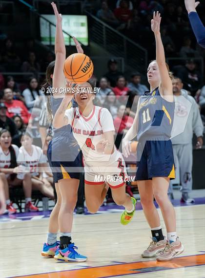 Thumbnail 3 in Glendale Prep Academy vs San Carlos (AIA-2A Quarterfinals) photogallery.