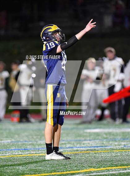 Thumbnail 2 in Inglemoor @ Bellevue photogallery.