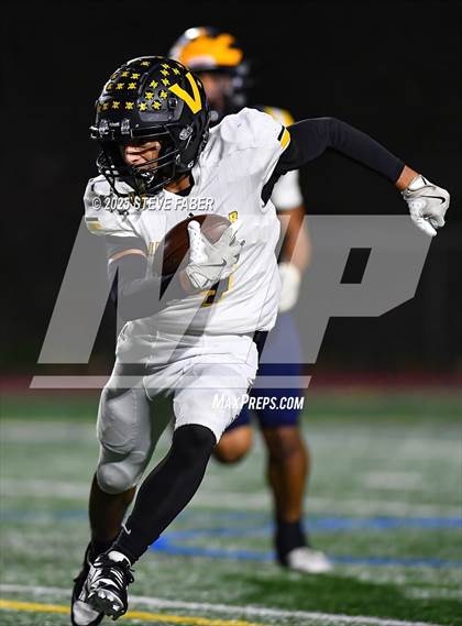 Thumbnail 1 in Inglemoor @ Bellevue photogallery.