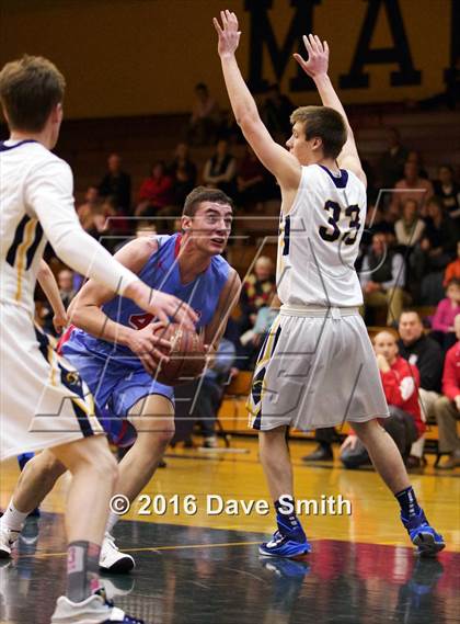 Thumbnail 2 in Arrowhead @ Marquette University photogallery.
