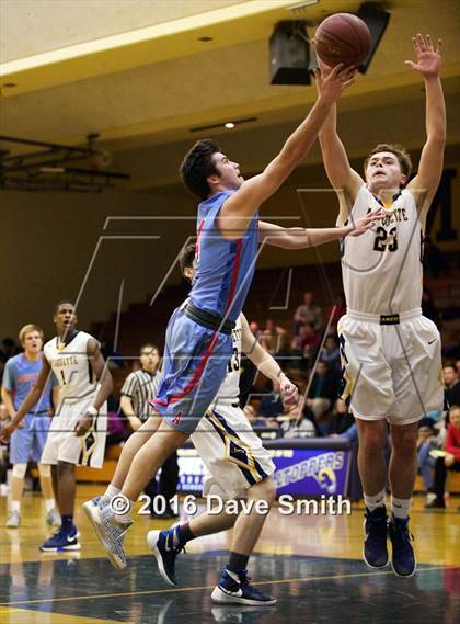 Thumbnail 3 in Arrowhead @ Marquette University photogallery.
