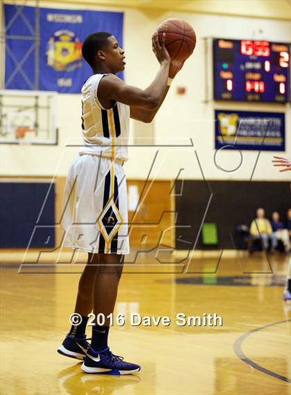 Thumbnail 3 in Arrowhead @ Marquette University photogallery.