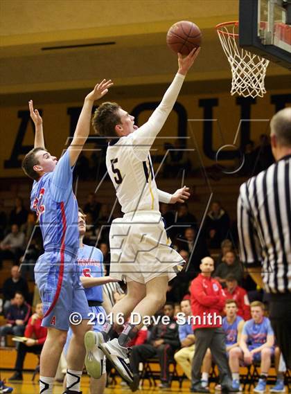 Thumbnail 1 in Arrowhead @ Marquette University photogallery.