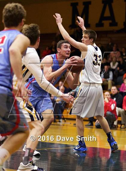 Thumbnail 3 in Arrowhead @ Marquette University photogallery.