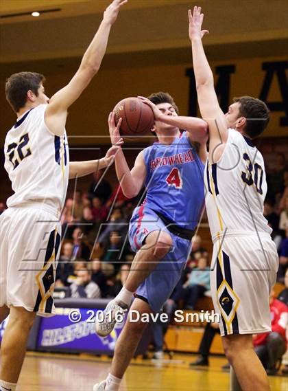 Thumbnail 2 in Arrowhead @ Marquette University photogallery.