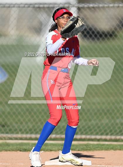 Thumbnail 2 in Villa Park @ Los Alamitos photogallery.