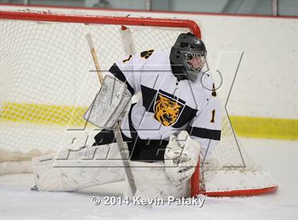 Thumbnail 2 in Northwest Catholic @ Daniel Hand photogallery.