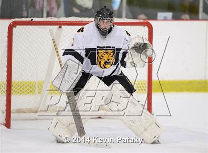 Thumbnail 2 in Northwest Catholic @ Daniel Hand photogallery.
