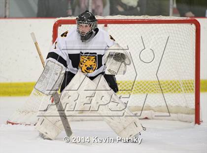 Thumbnail 3 in Northwest Catholic @ Daniel Hand photogallery.