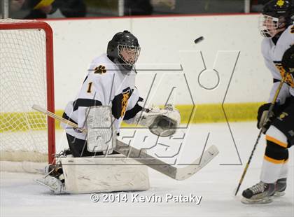 Thumbnail 2 in Northwest Catholic @ Daniel Hand photogallery.