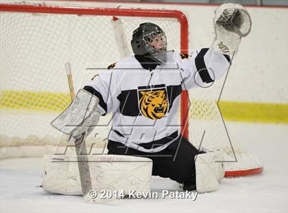 Thumbnail 3 in Northwest Catholic @ Daniel Hand photogallery.