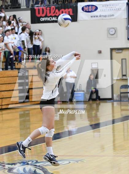Thumbnail 1 in Jesuit vs. Sunset (OSAA 6A Quarterfinal)  photogallery.