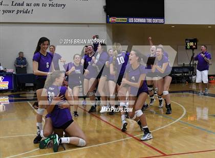 Thumbnail 1 in Jesuit vs. Sunset (OSAA 6A Quarterfinal)  photogallery.