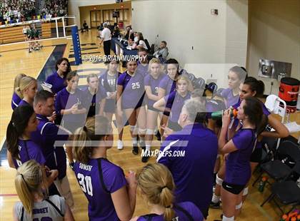 Thumbnail 2 in Jesuit vs. Sunset (OSAA 6A Quarterfinal)  photogallery.