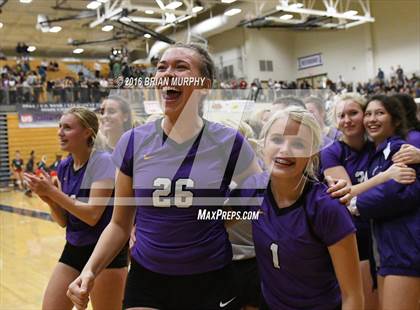 Thumbnail 1 in Jesuit vs. Sunset (OSAA 6A Quarterfinal)  photogallery.