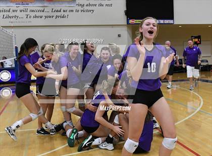 Thumbnail 3 in Jesuit vs. Sunset (OSAA 6A Quarterfinal)  photogallery.
