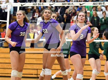 Thumbnail 3 in Jesuit vs. Sunset (OSAA 6A Quarterfinal)  photogallery.