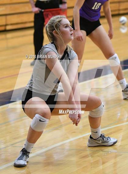 Thumbnail 3 in Jesuit vs. Sunset (OSAA 6A Quarterfinal)  photogallery.