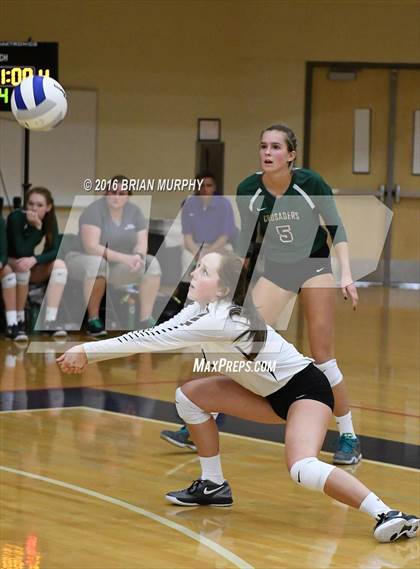 Thumbnail 3 in Jesuit vs. Sunset (OSAA 6A Quarterfinal)  photogallery.