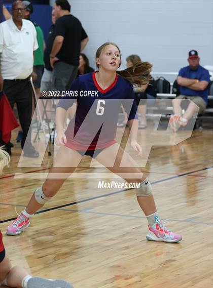 Thumbnail 3 in Seacrest Country Day vs St. Henry (Nike Tournament of Champions) photogallery.