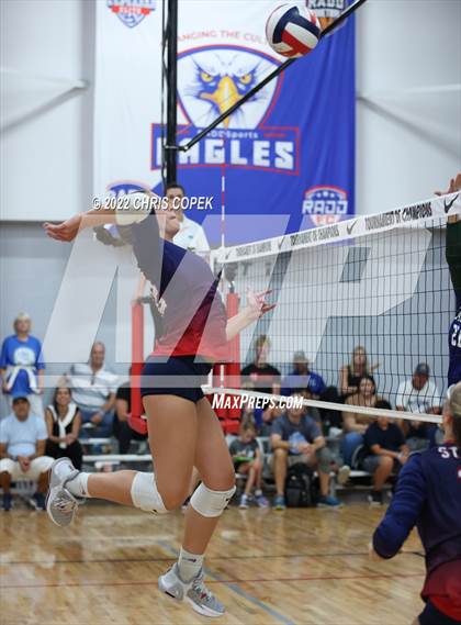 Thumbnail 3 in Seacrest Country Day vs St. Henry (Nike Tournament of Champions) photogallery.