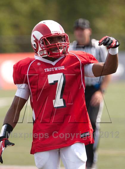 Thumbnail 3 in University School Florida vs. Trotwood-Madison (Crosstown Showdown) photogallery.
