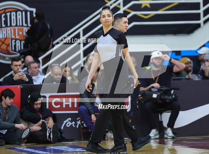 Thumbnail 2 in Perry vs Columbus (Army National Guard Hoophall Classic) photogallery.