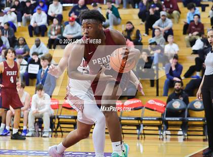 Thumbnail 2 in Perry vs Columbus (Army National Guard Hoophall Classic) photogallery.