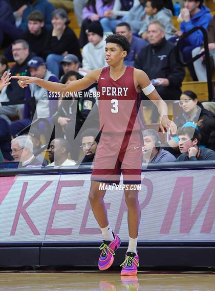 Thumbnail 3 in Perry vs Columbus (Army National Guard Hoophall Classic) photogallery.