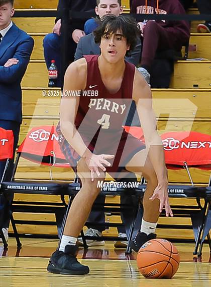 Thumbnail 2 in Perry vs Columbus (Army National Guard Hoophall Classic) photogallery.