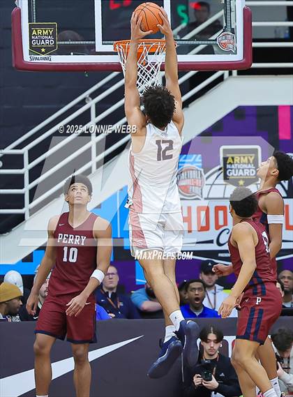Thumbnail 2 in Perry vs Columbus (Army National Guard Hoophall Classic) photogallery.